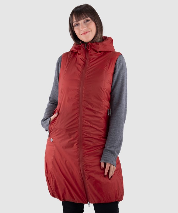 Vesta Niseko  Red Dahlia